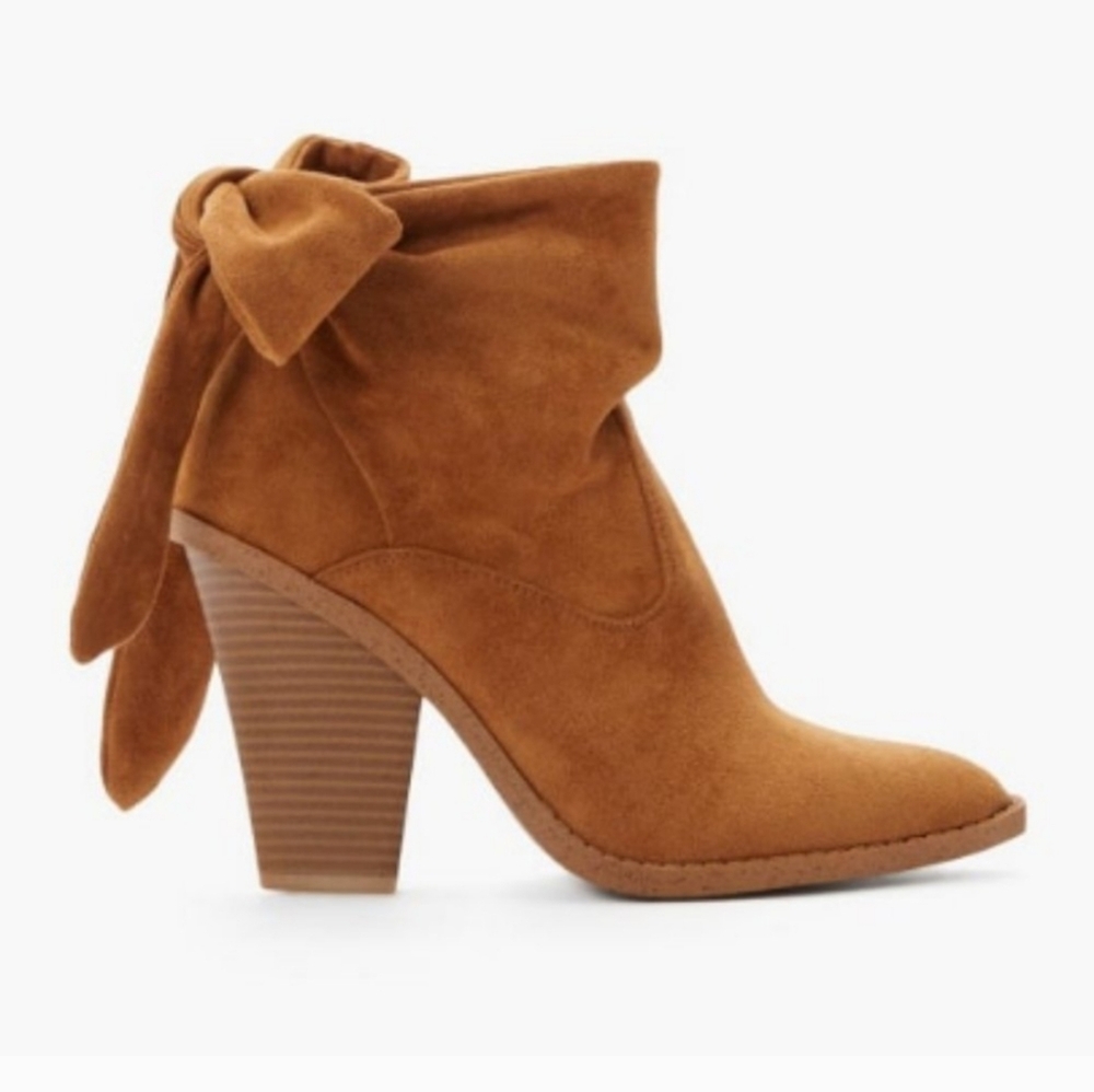 New In Box Justfab Mattie Camel Back Tie Bootie Sz 12